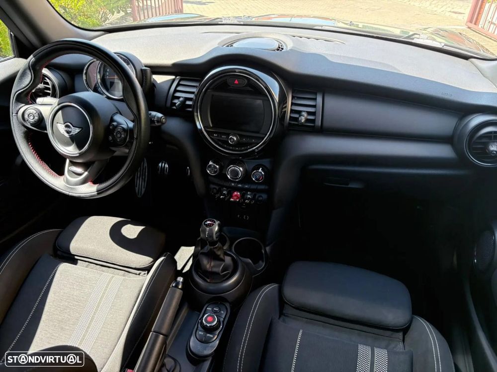 MINI 3 Portas One - 30