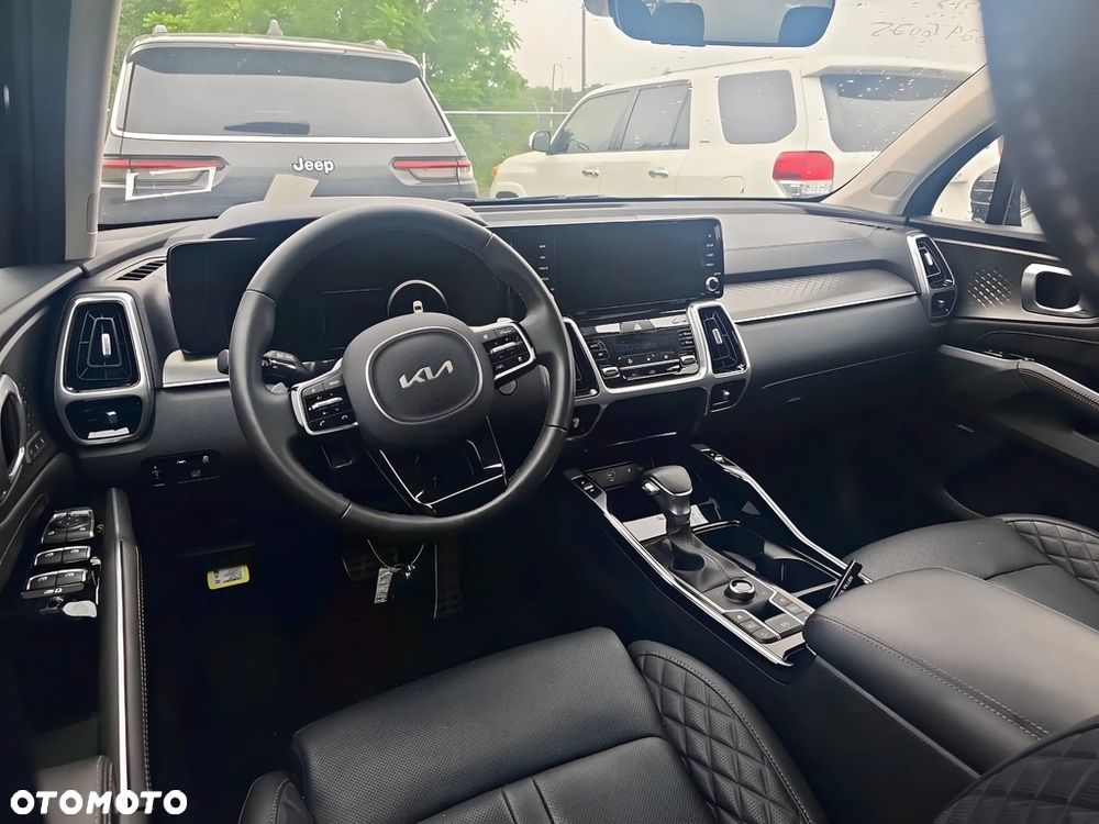 Kia Sorento - 9