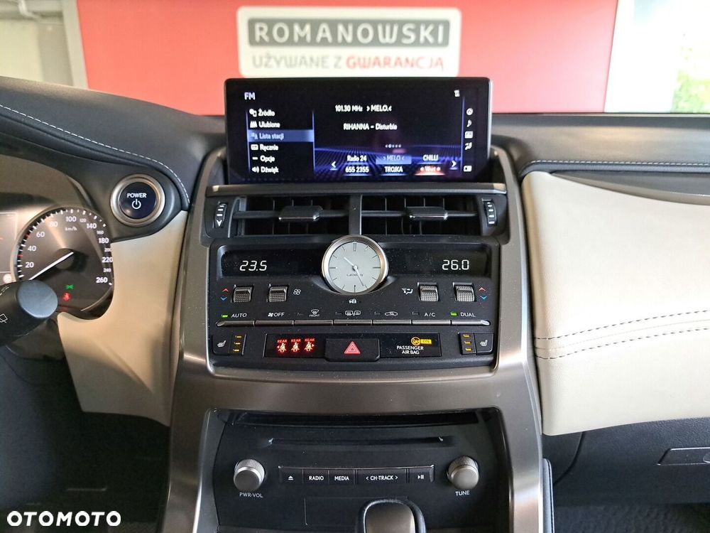 Lexus NX 300h F Impression AWD - 21