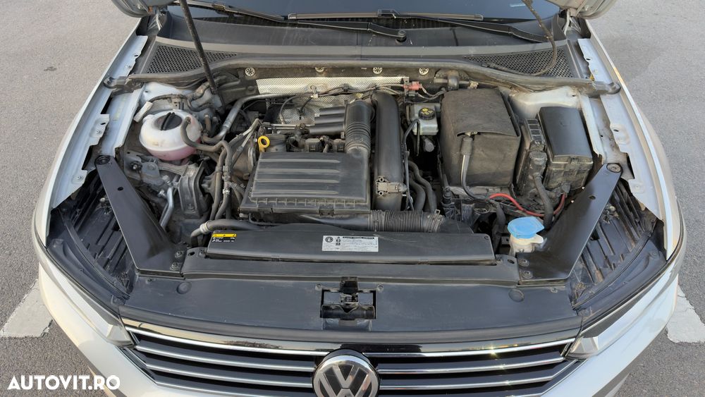 Volkswagen Passat - 15