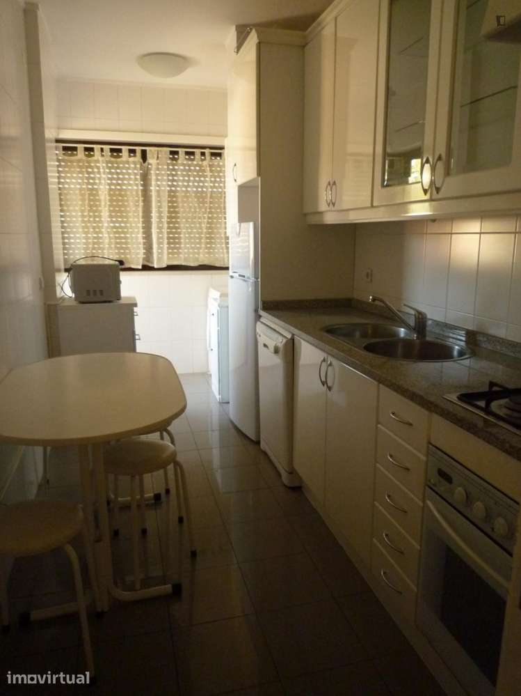 Apartamento com 2 quartos - localizado em Nogueiró e Tenões Braga - Grande imagem: 4/12
