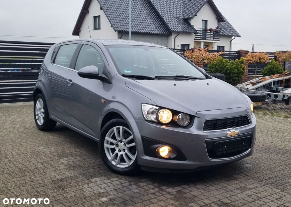 Chevrolet Aveo 1.6 LTZ - 3