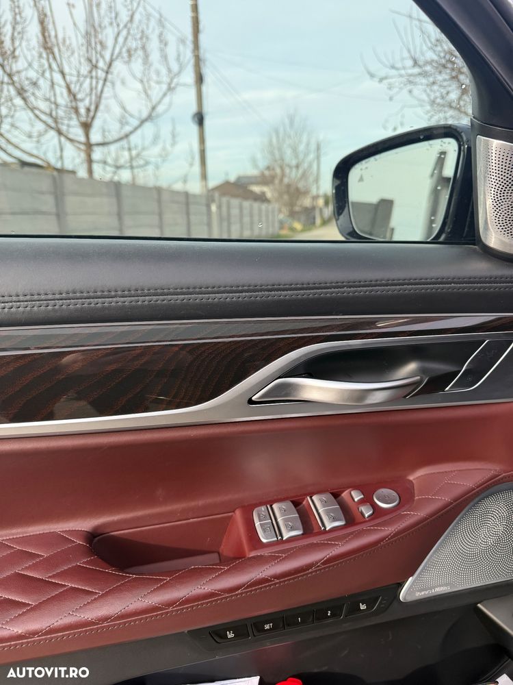 BMW Seria 7 750Li xDrive - 9