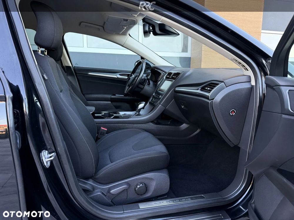 Ford Mondeo 2.0 TDCi Titanium PowerShift - 26