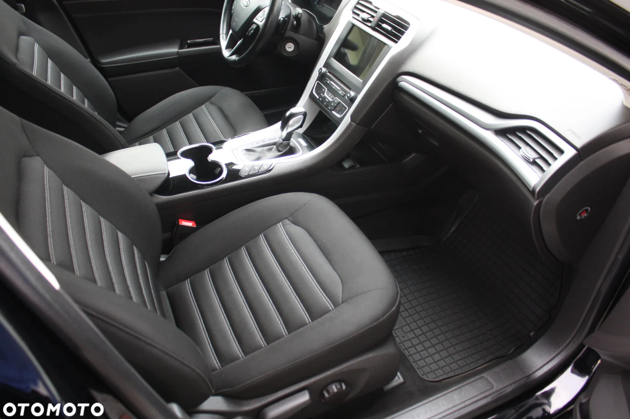 Ford Mondeo - 7