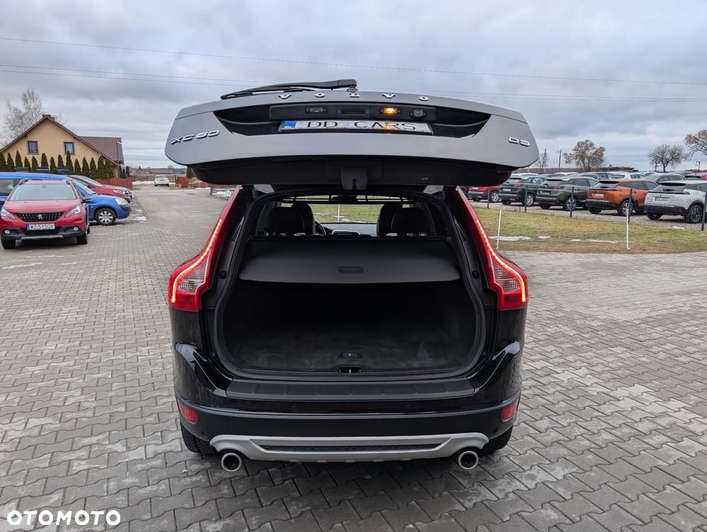 Volvo XC 60 D3 R Design - 40