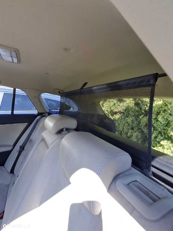 Toyota Avensis 1.8 Premium - 20