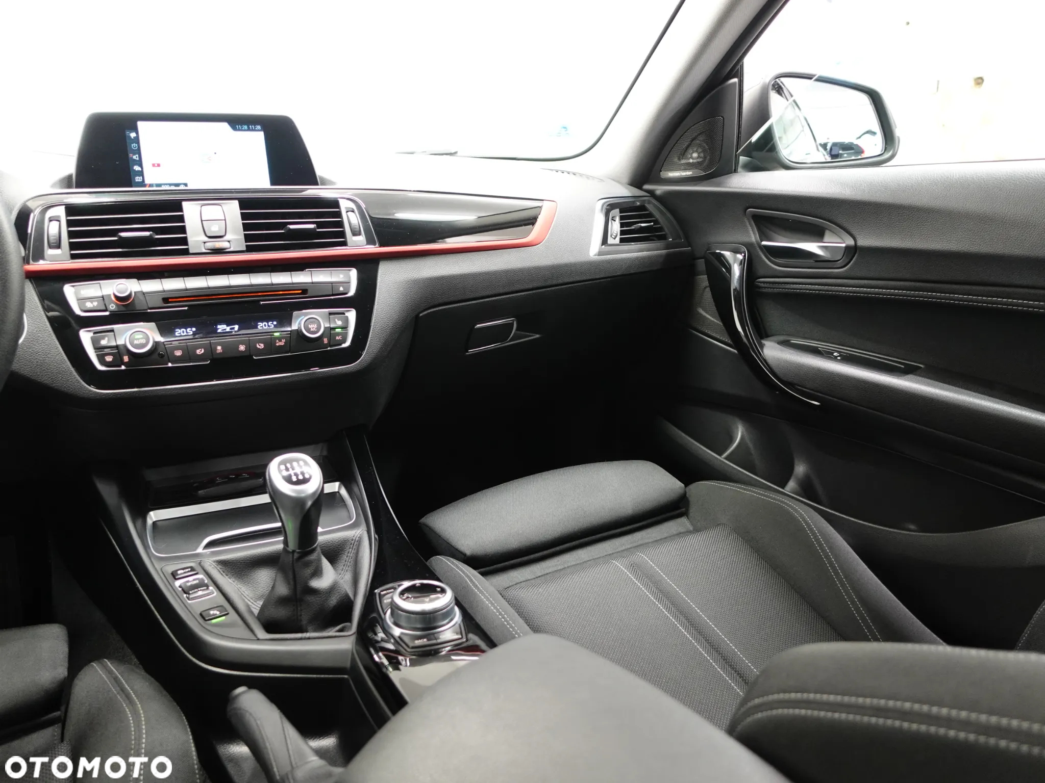 BMW Seria 2 218i Coupe Sport Line - 37