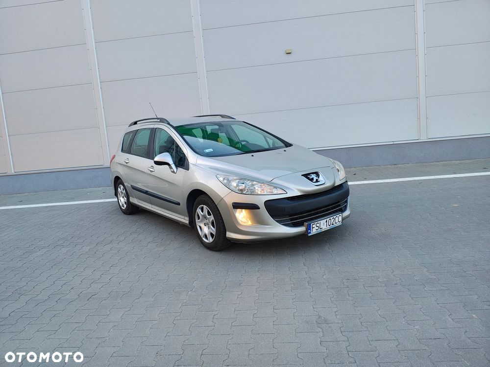 Peugeot 308 - 1