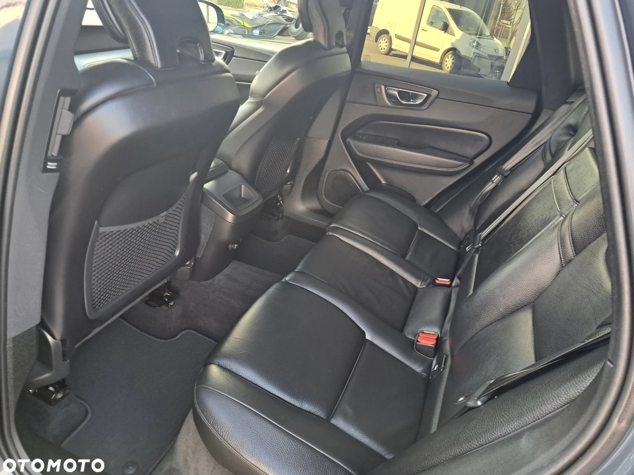 Volvo XC 60 T6 AWD Geartronic Momentum - 13