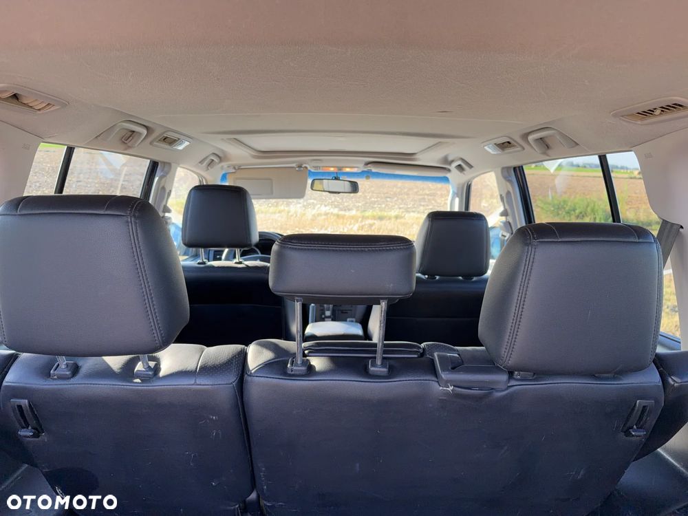 Mitsubishi Pajero - 11