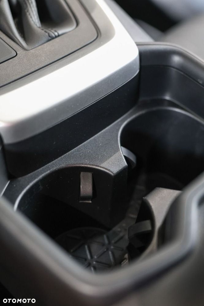 Toyota RAV4 - 11