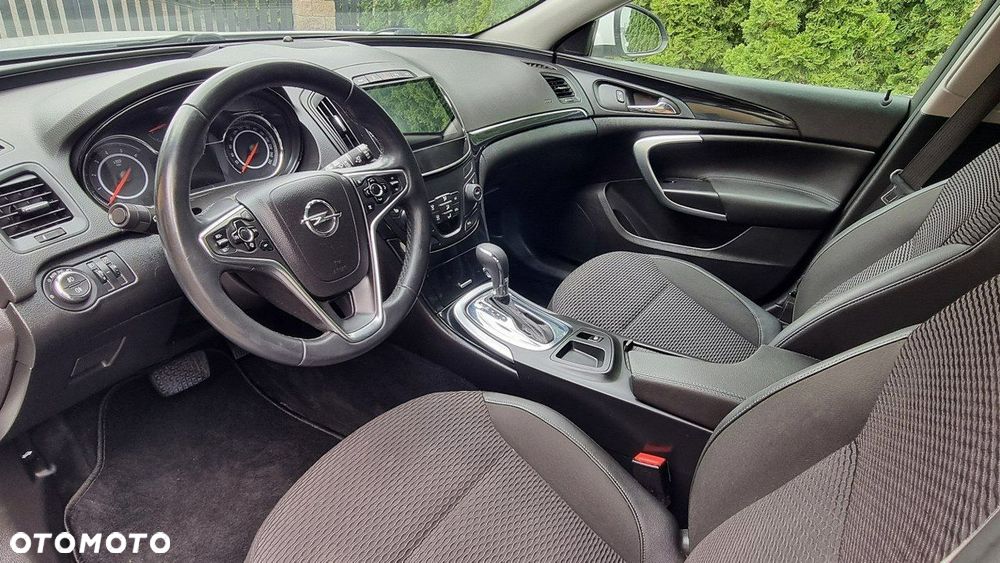 Opel Insignia - 12