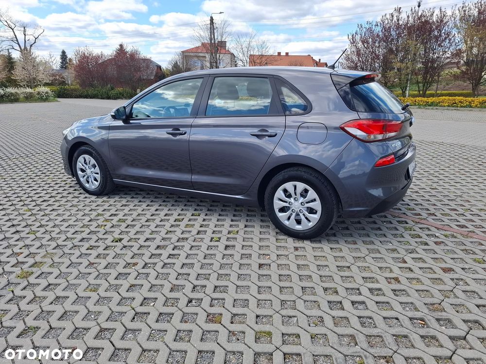 Hyundai i30 1.4 Classic + - 10