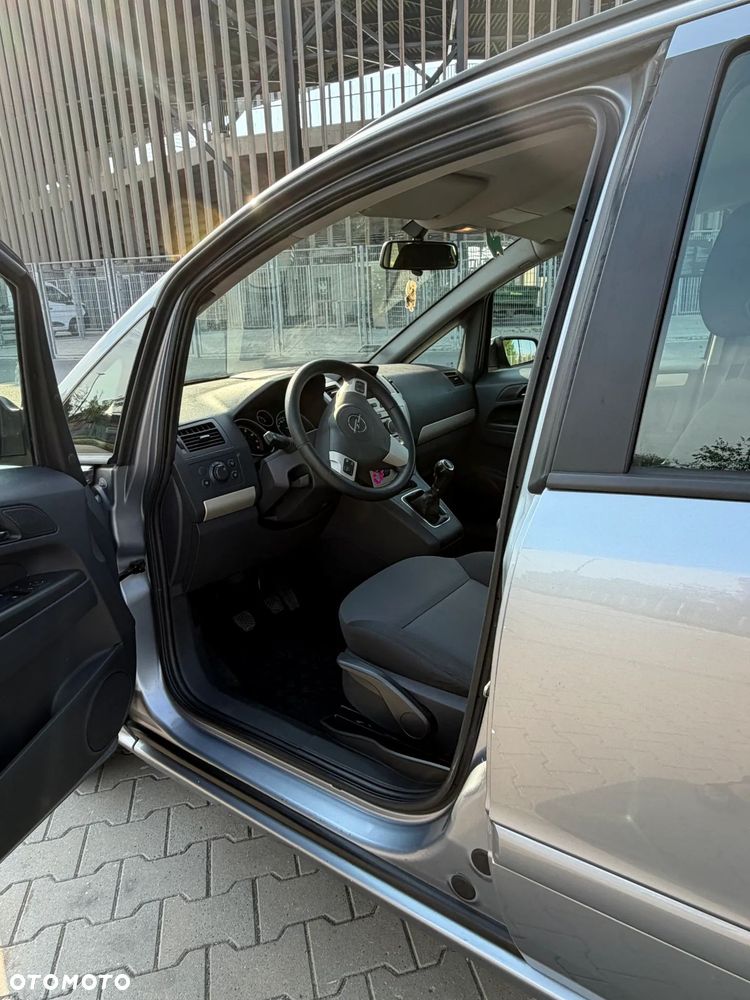 Opel Zafira 1.8 Essentia - 5