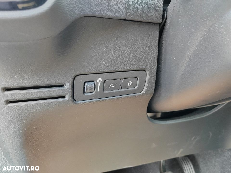 Volvo XC 40 Recharge T5 Twin Engine AT7 Inscription - 27