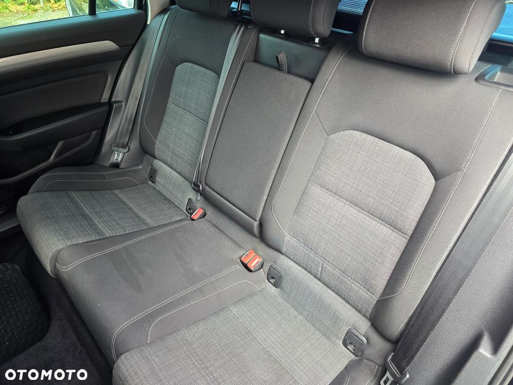 Volkswagen Passat Variant - 14
