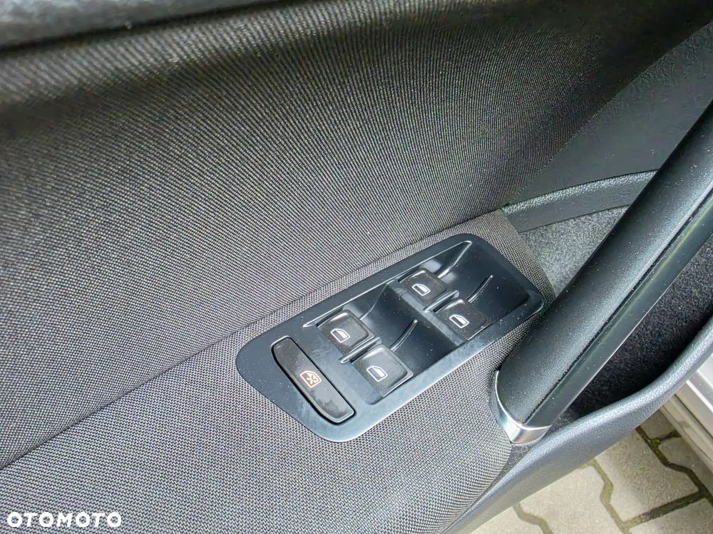 Volkswagen Golf - 31
