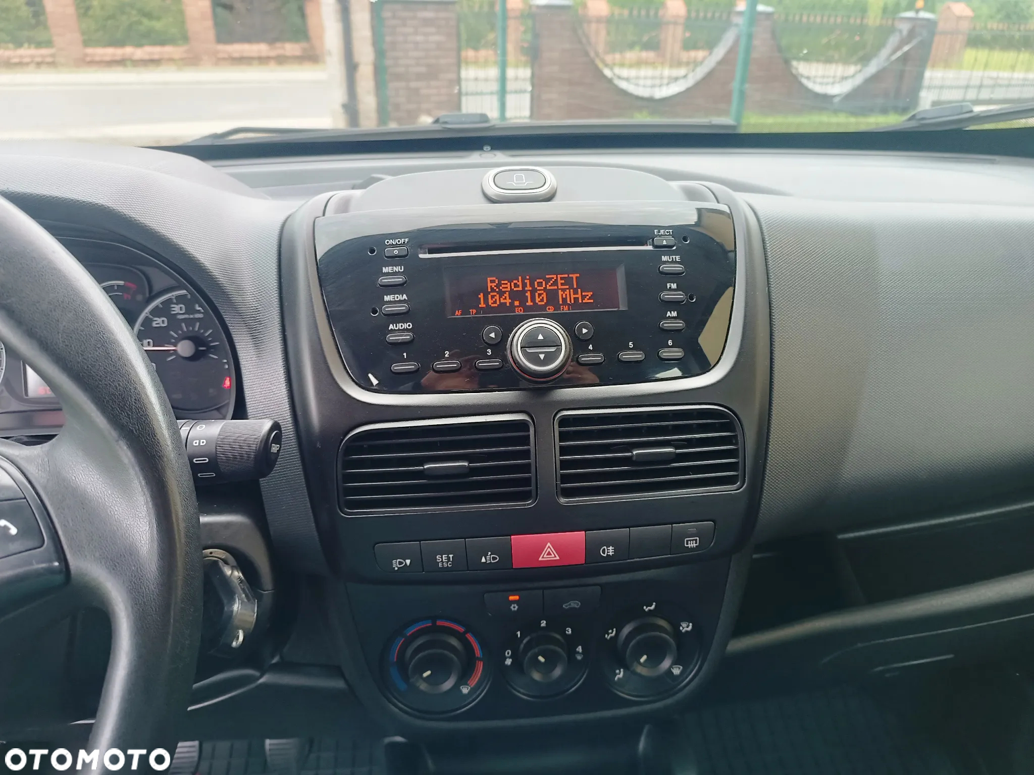 Fiat Doblo 1.4 16V Dynamic - 19