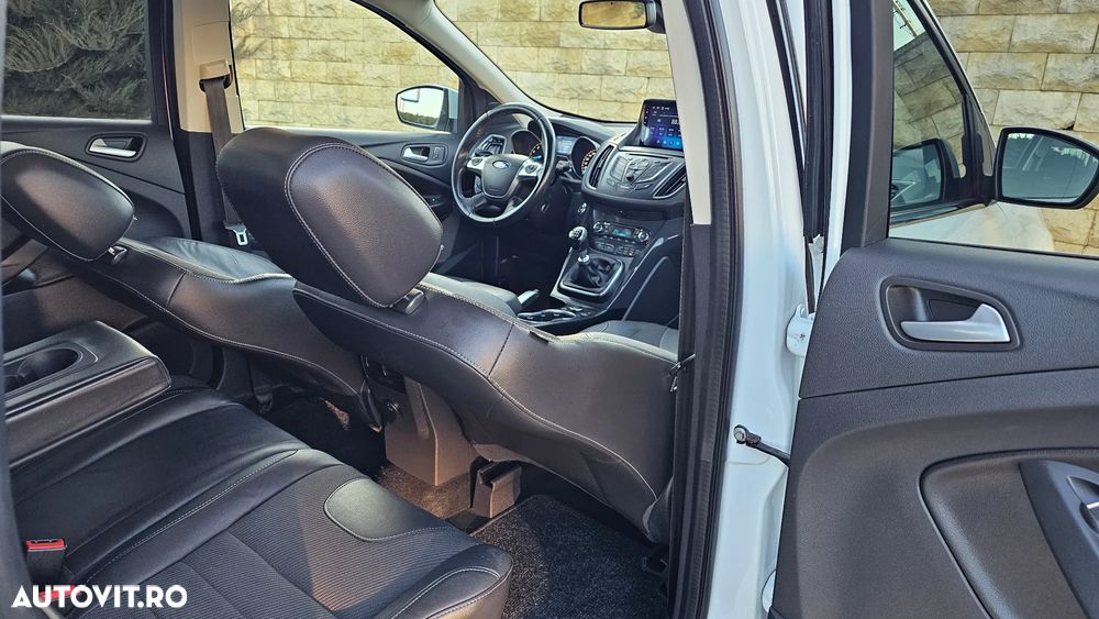 Ford Kuga 1.6 EcoBoost Start Stop 2WD Titanium - 16