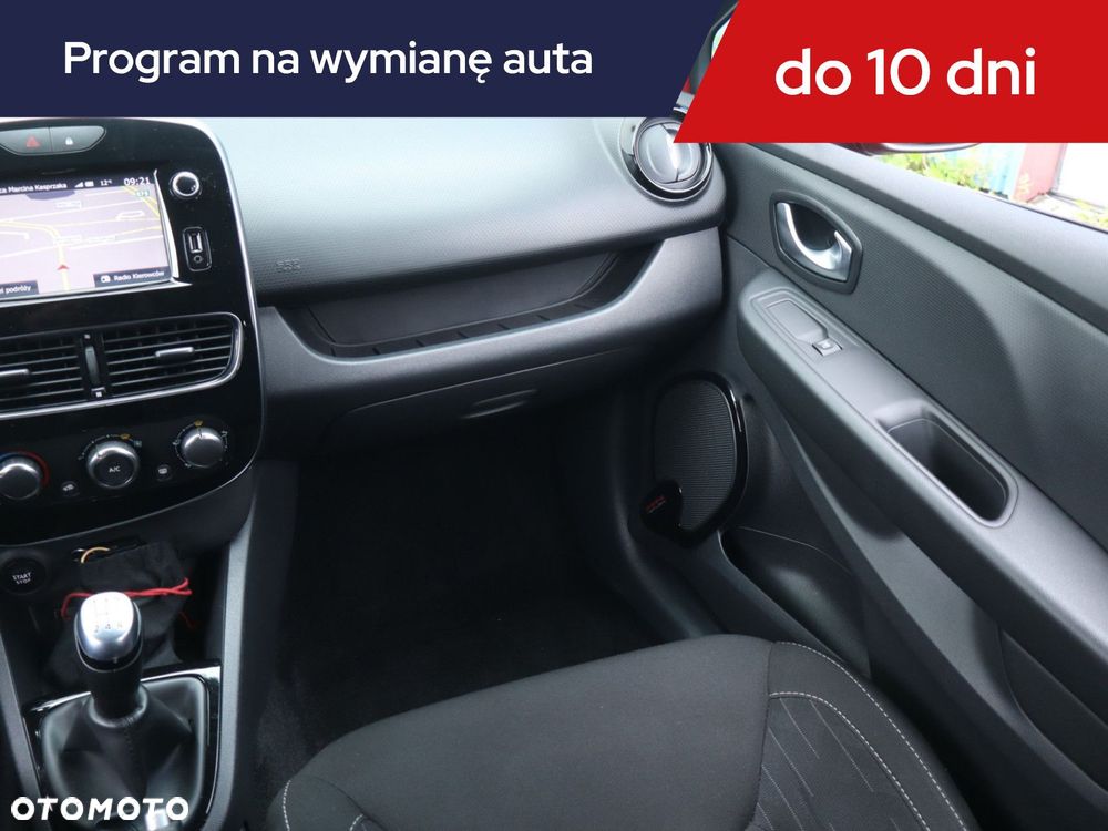 Renault Clio - 10