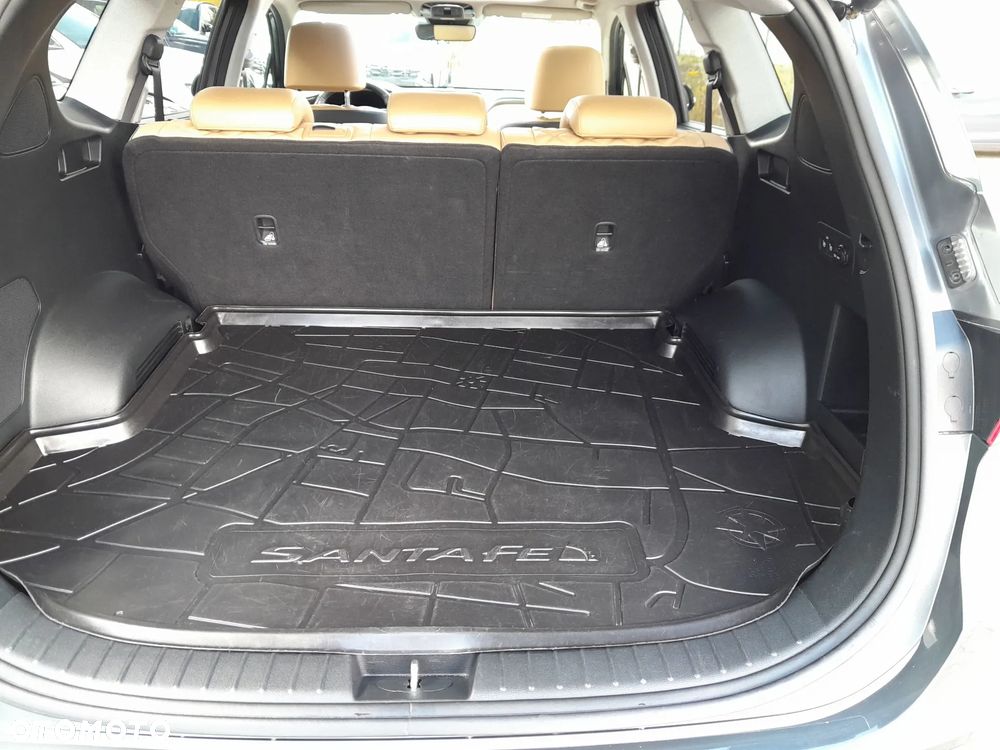 Hyundai Santa Fe 1.6 T-GDI HEV Platinum 4WD - 36