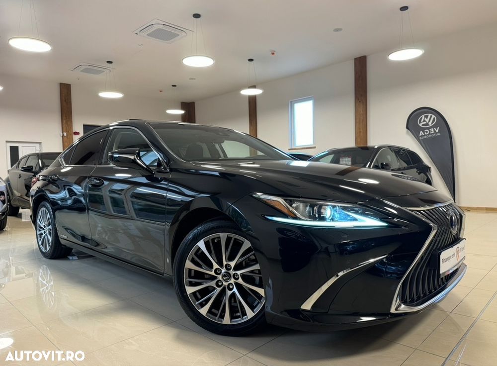 Lexus Seria ES 300h 2.5 TNGA HV 25H- 4X2 CVT Executive - 2
