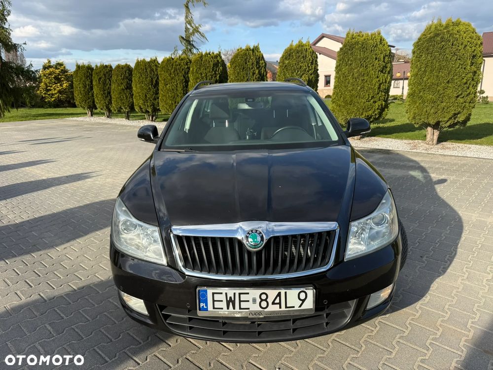 Skoda Octavia 1.6 TDI DPF Ambition - 2