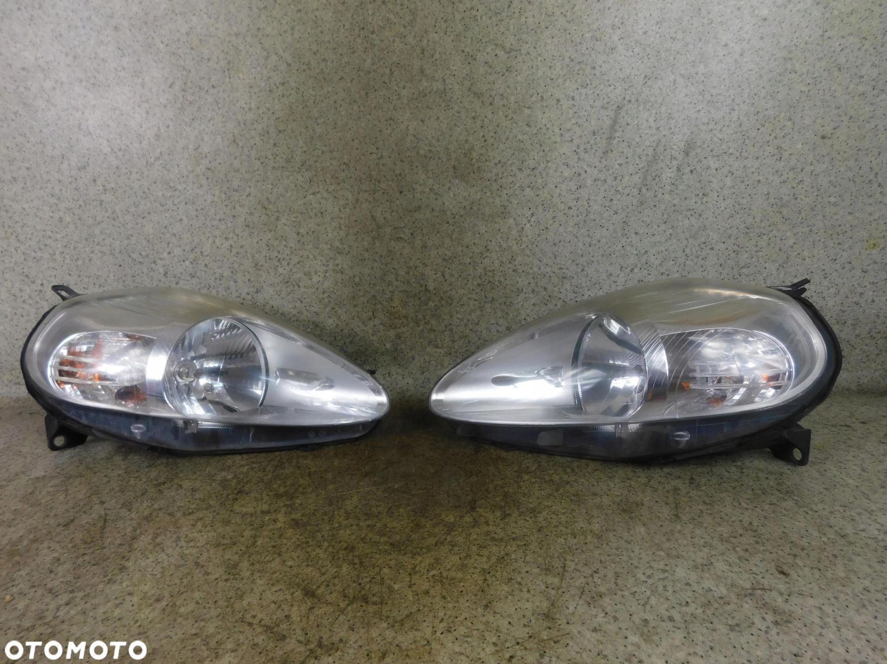 Lampa Lampy Przód Lewa Prawa Fiat Grande Punto 05 - - 1