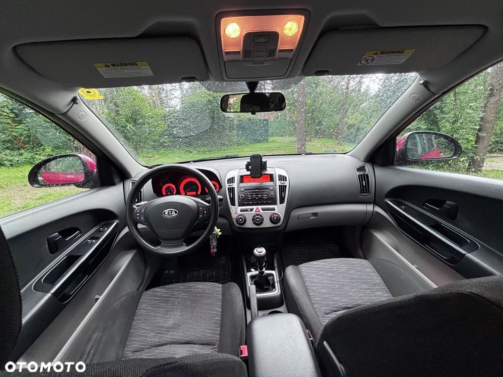 Kia Ceed 1.6 Comfort - 4