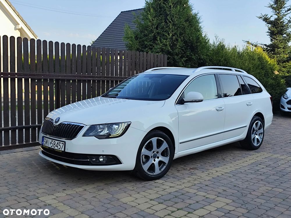 Skoda Superb 2.0 TDI DSG Elegance - 27