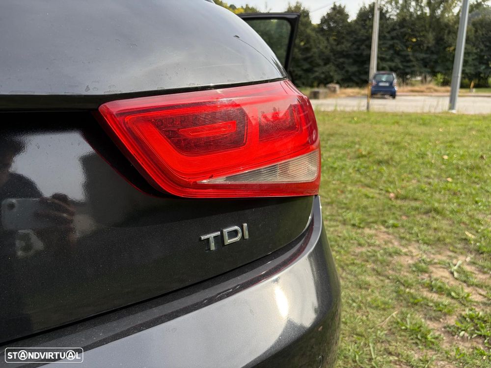 Audi A1 1.6 TDI S line edition - 17