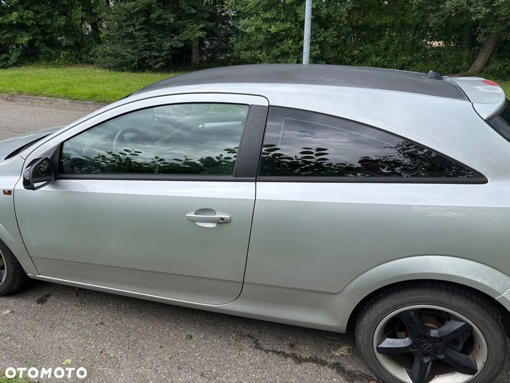 Opel Astra 1.8 Sport - 11