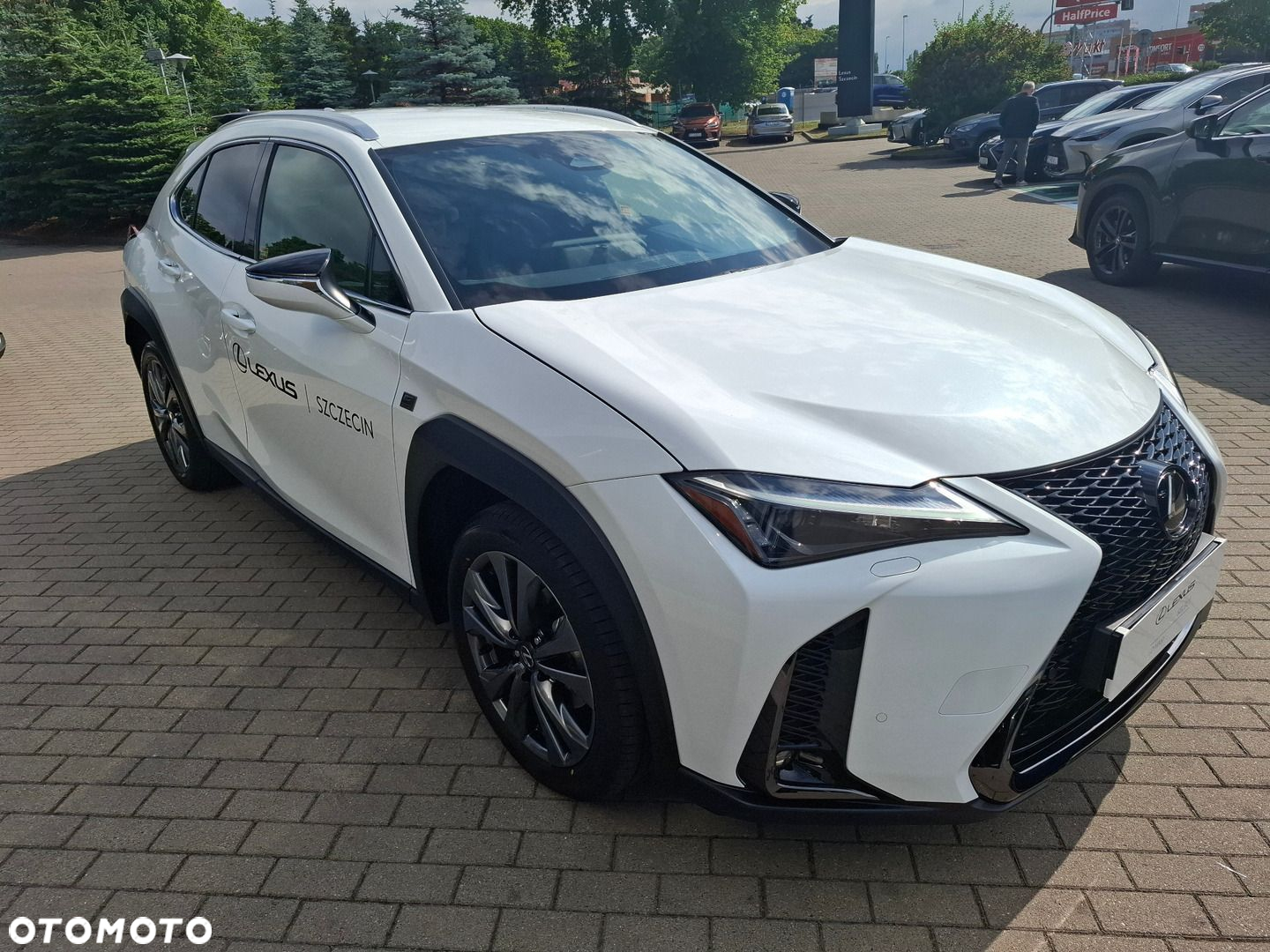 Lexus UX - 7