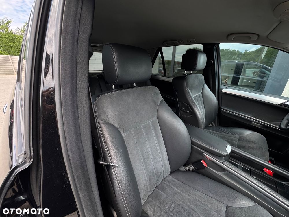 Mercedes-Benz ML - 22