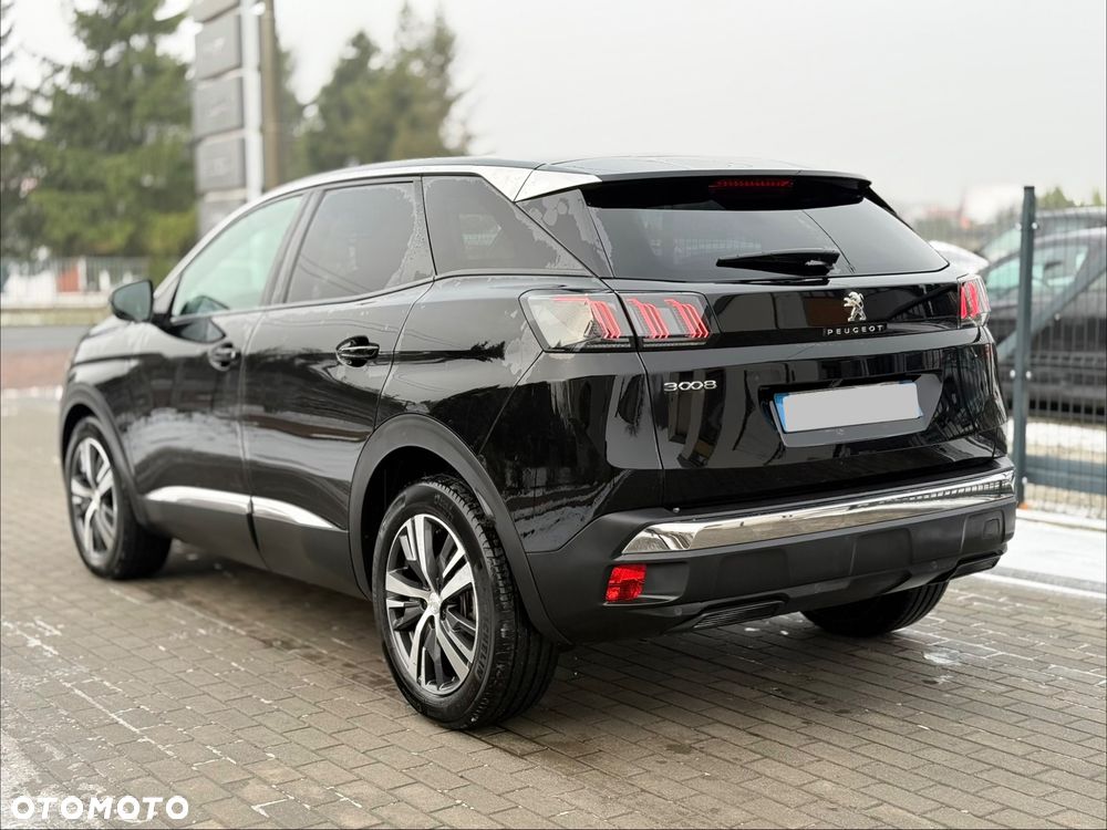 Peugeot 3008 1.2 PureTech GPF Allure S&S - 6