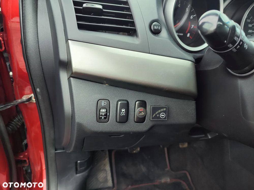 Mitsubishi Lancer 1.6 Inform - 13