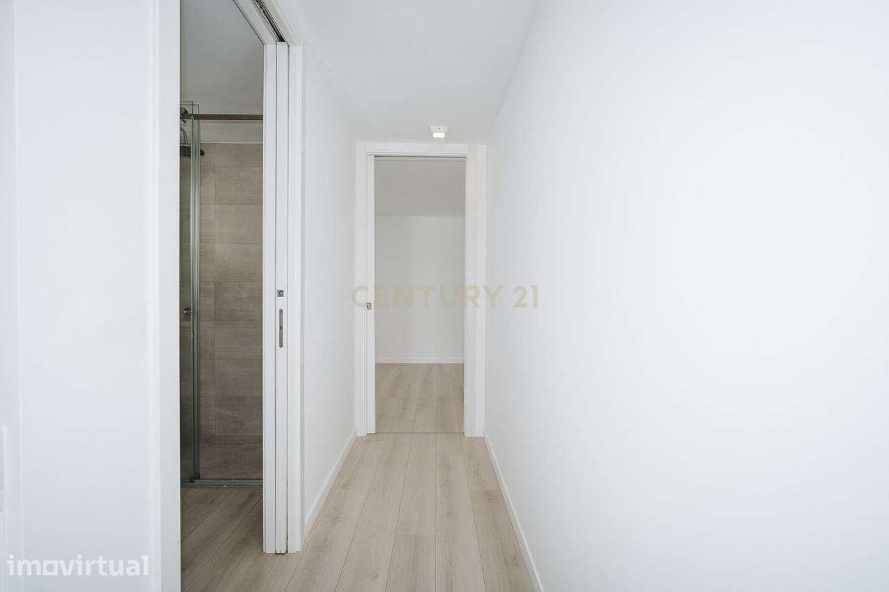Apartamento T1 - Centro do Estoril - Grande imagem: 4/23