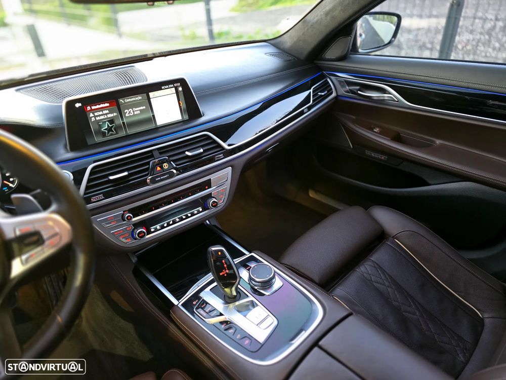 BMW 740 Le xDrive iPerformance Pack M - 28