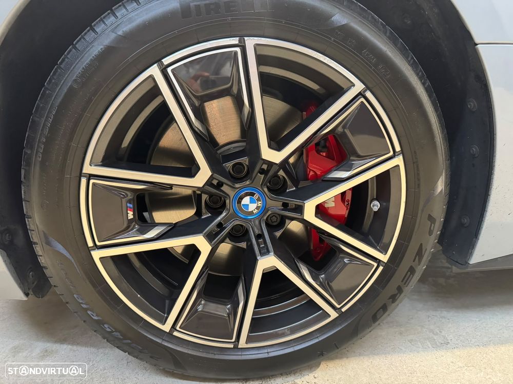 BMW i4 eDrive35 Pack Desportivo M Pro - 38
