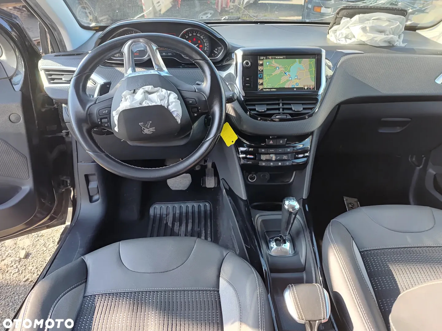 Peugeot 2008 e-HDi FAP 92 EGS6 STOP & START Allure - 25