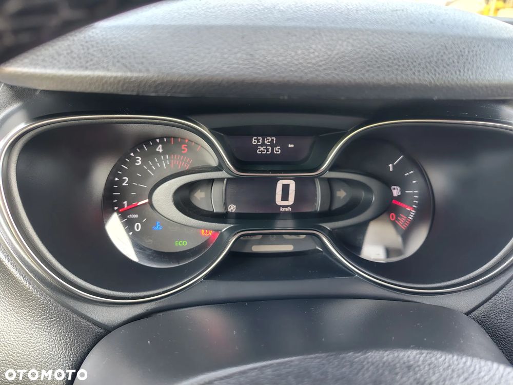 Renault Captur - 10