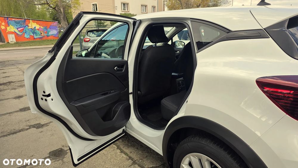 Renault Captur - 32