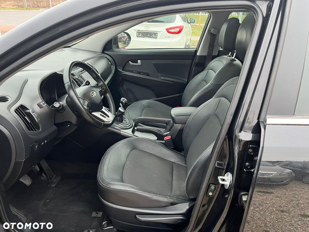 Kia Sportage 2.0 CRDI 2WD Attract - 13