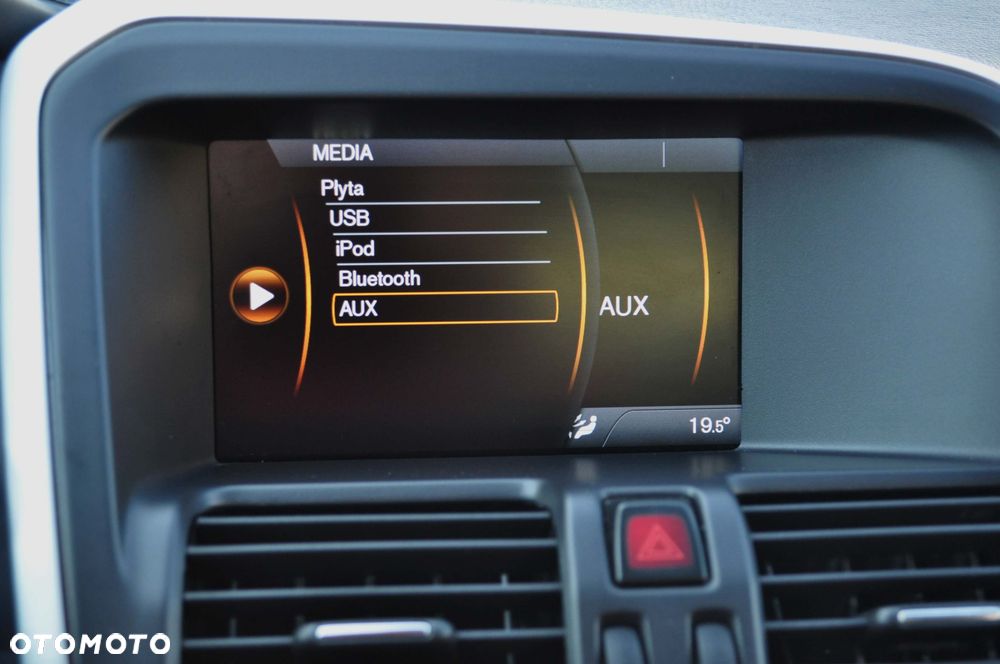 Volvo XC 60 D3 Momentum - 22