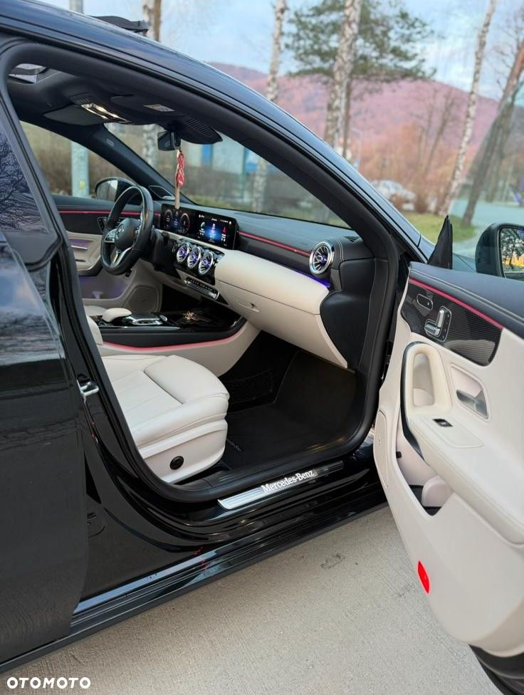 Mercedes-Benz CLA 200 Progressive 7G-DCT - 5