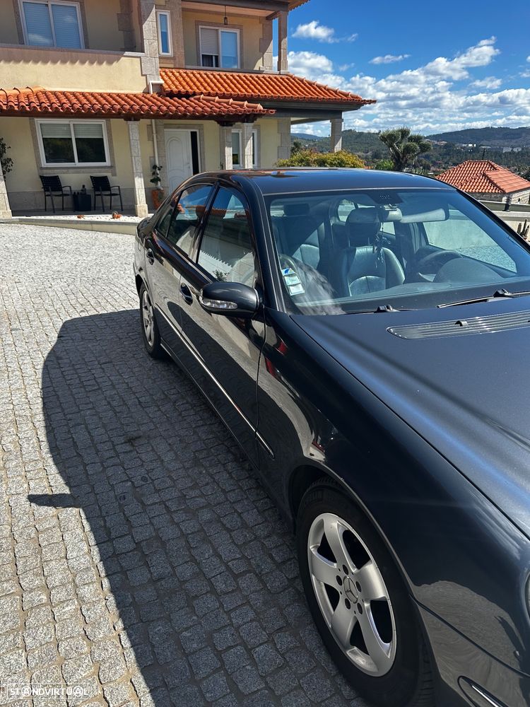 Mercedes-Benz E 220 CDI Auto Avantgarde - 12