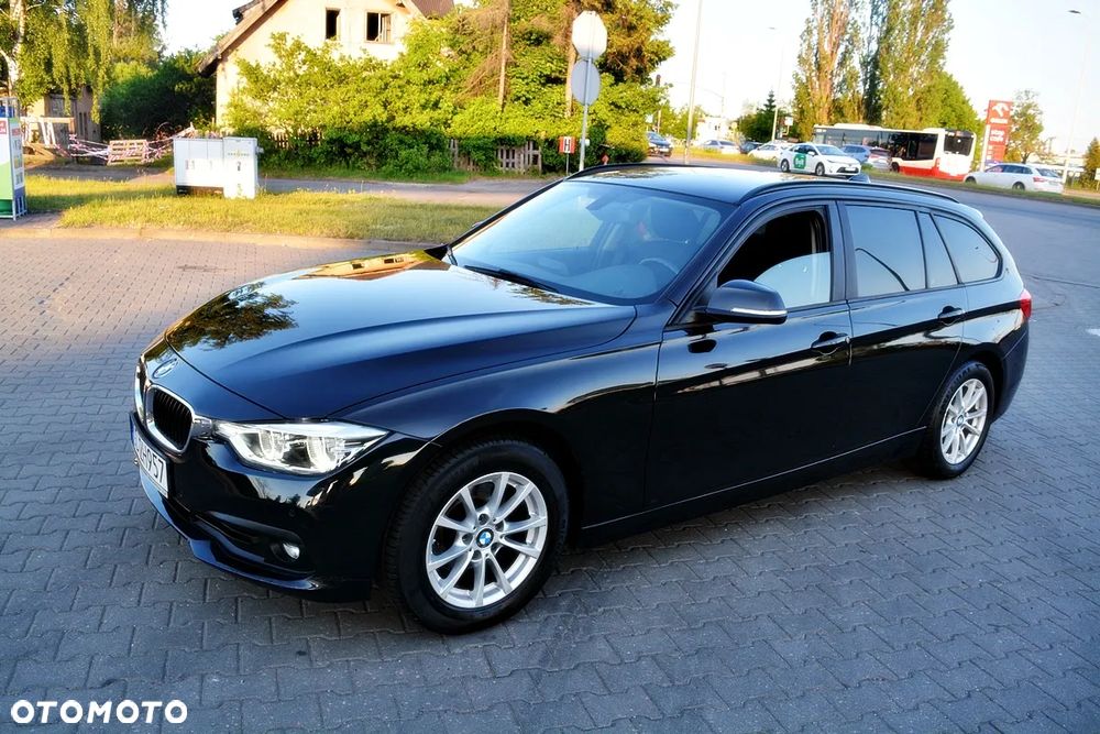 BMW Seria 3 318d - 13