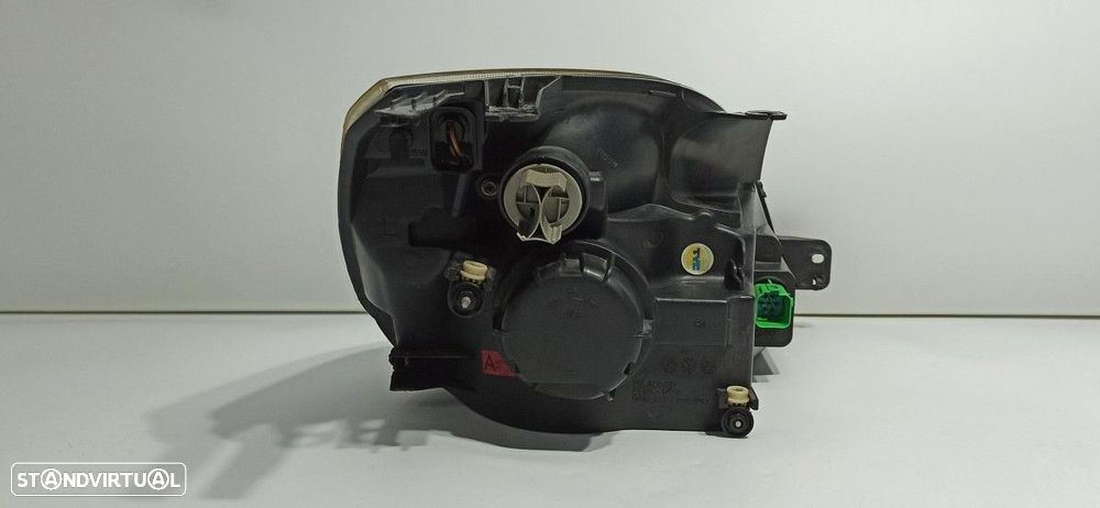 FAROL ESQUERDO FORD FIESTA (CBK) AMBIENTE - 2