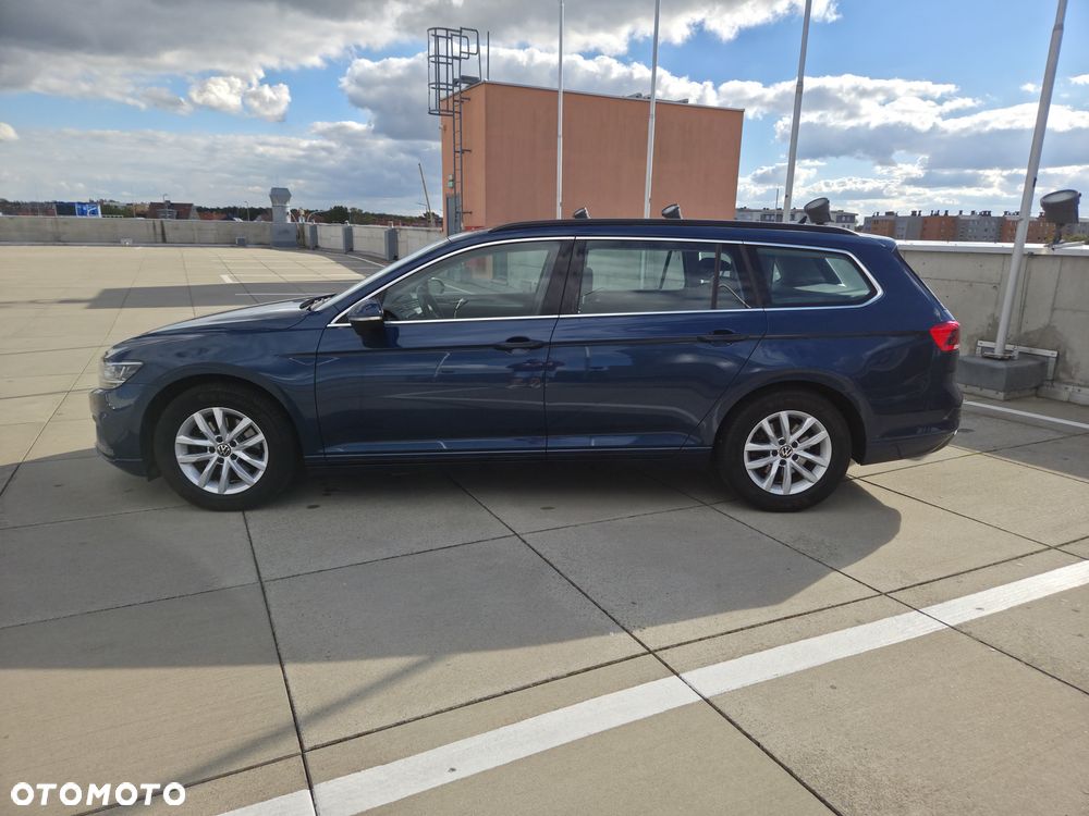 Volkswagen Passat 2.0 TDI SCR Style DSG - 3